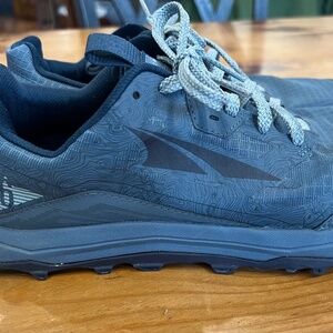 Lone Peak 6 Women's Trail Running Shoes - Size 8.5